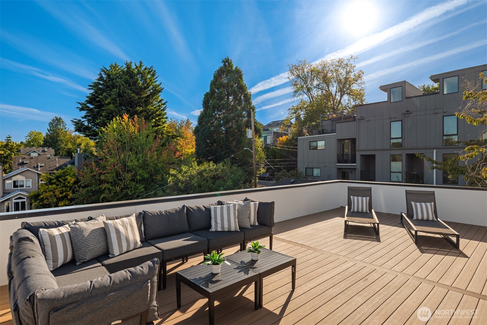 2612 E Denny Way Property Photo 26