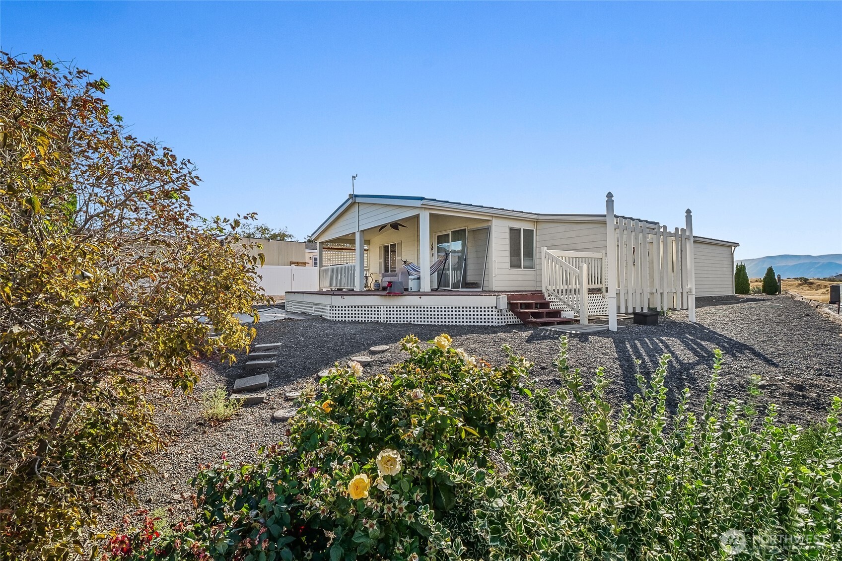 514 Sw Autumn Loop Property Photo 2