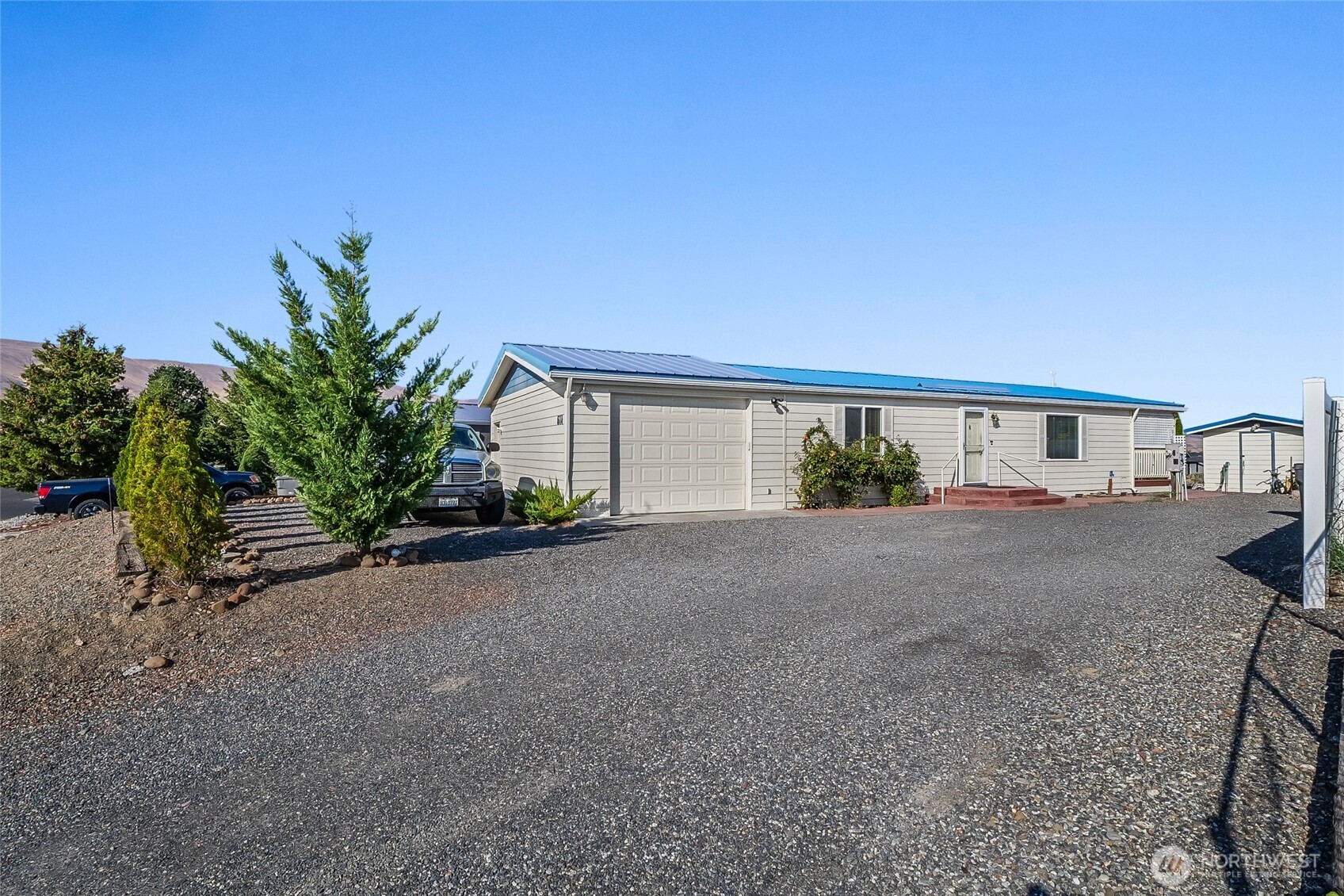 514 Sw Autumn Loop Property Photo 3