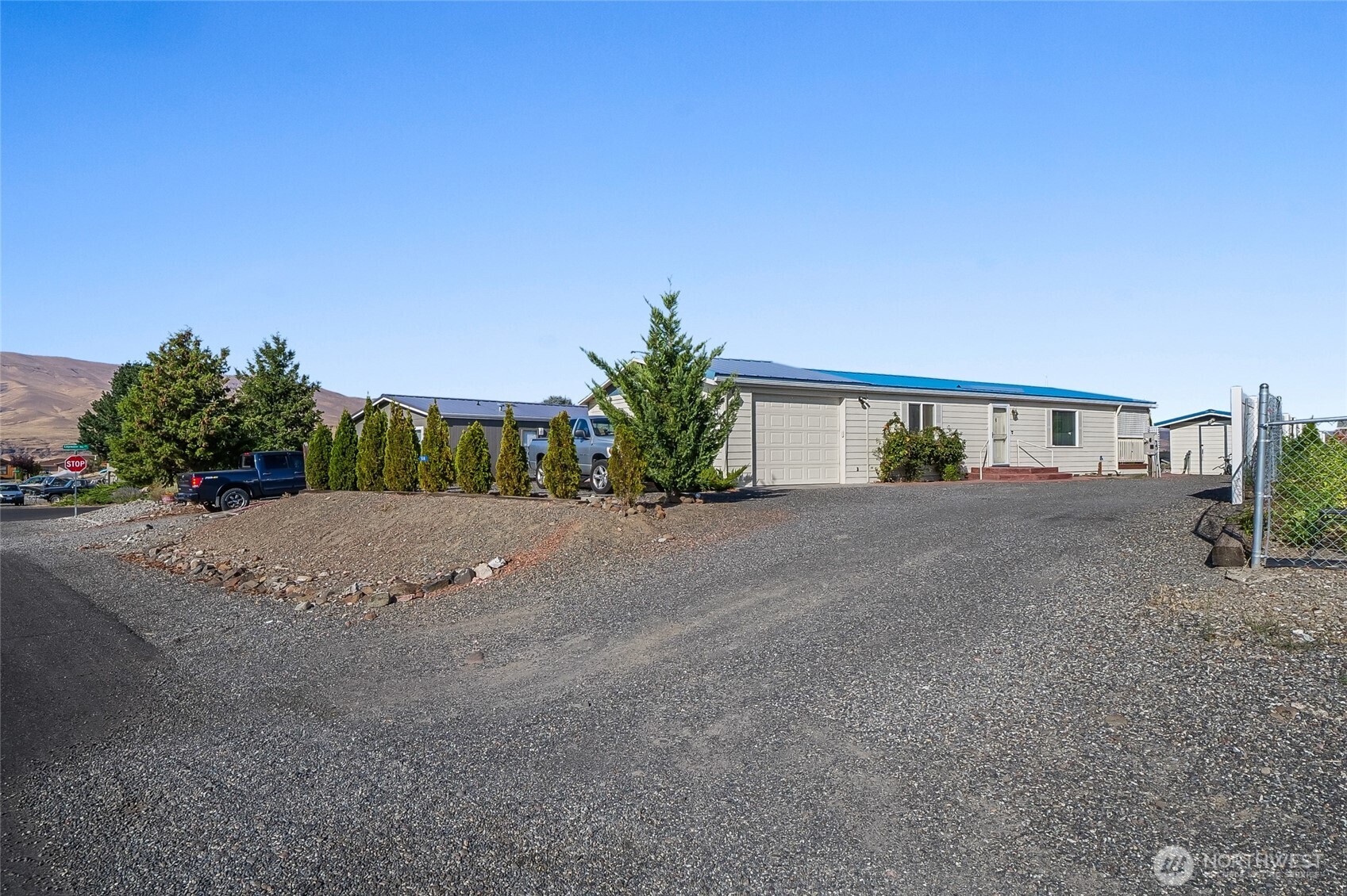 514 Sw Autumn Loop Property Photo 6