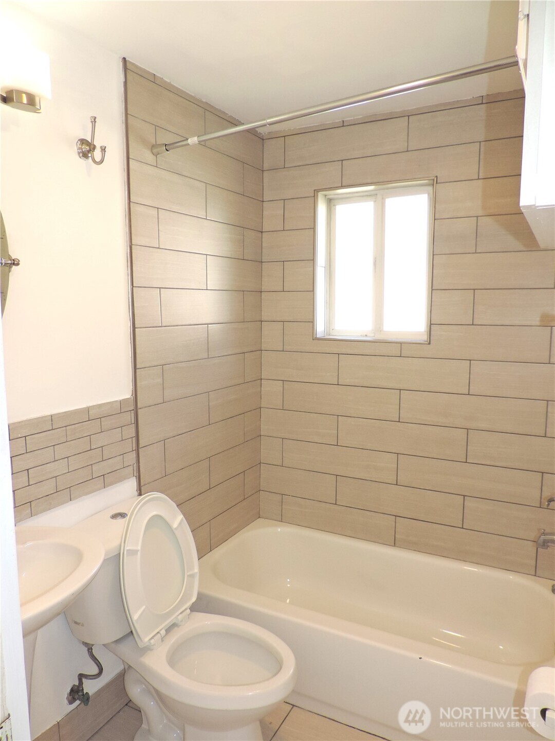 11709 26th Avenue Property Photo 9