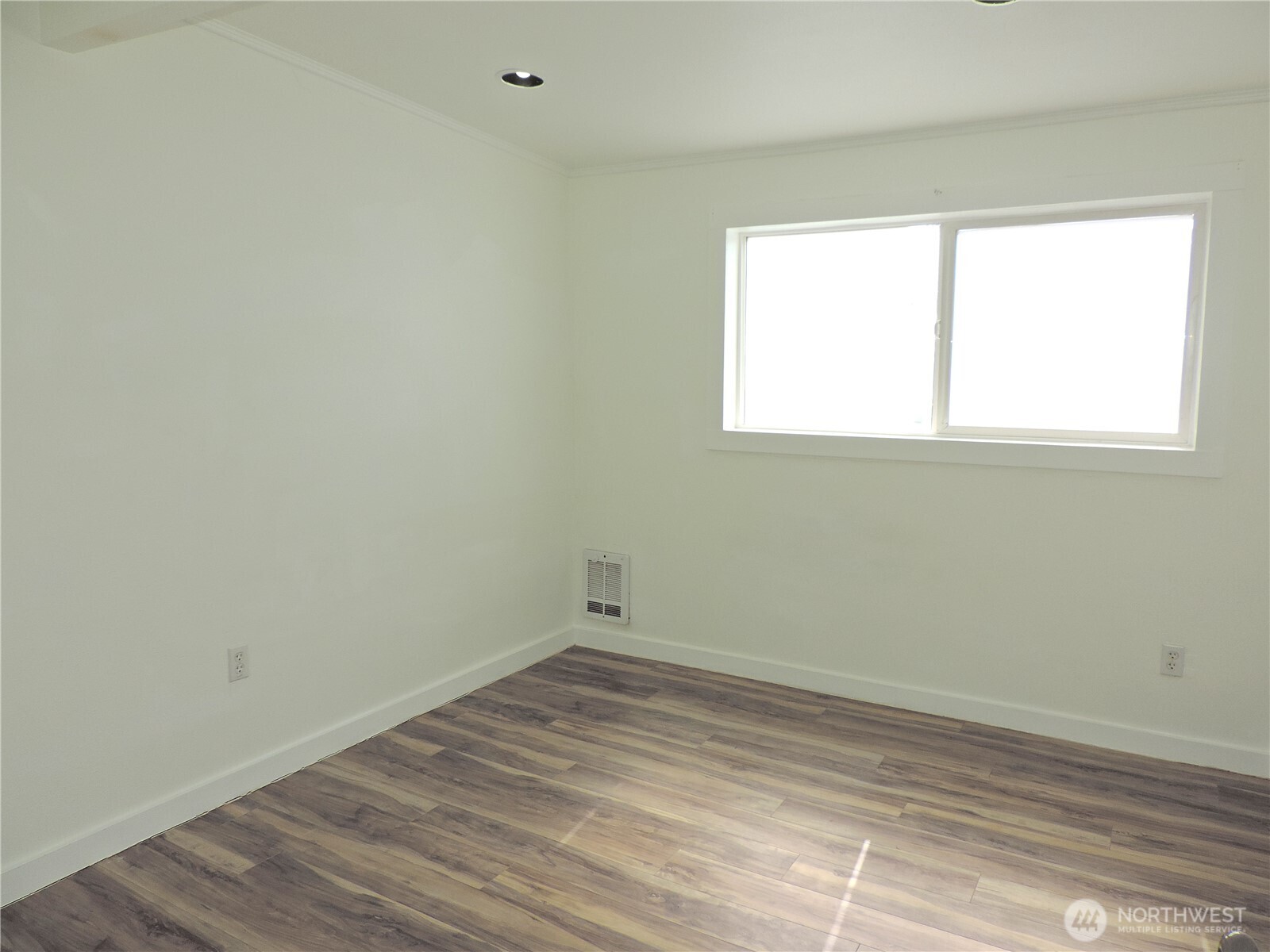 11709 26th Avenue Property Photo 13