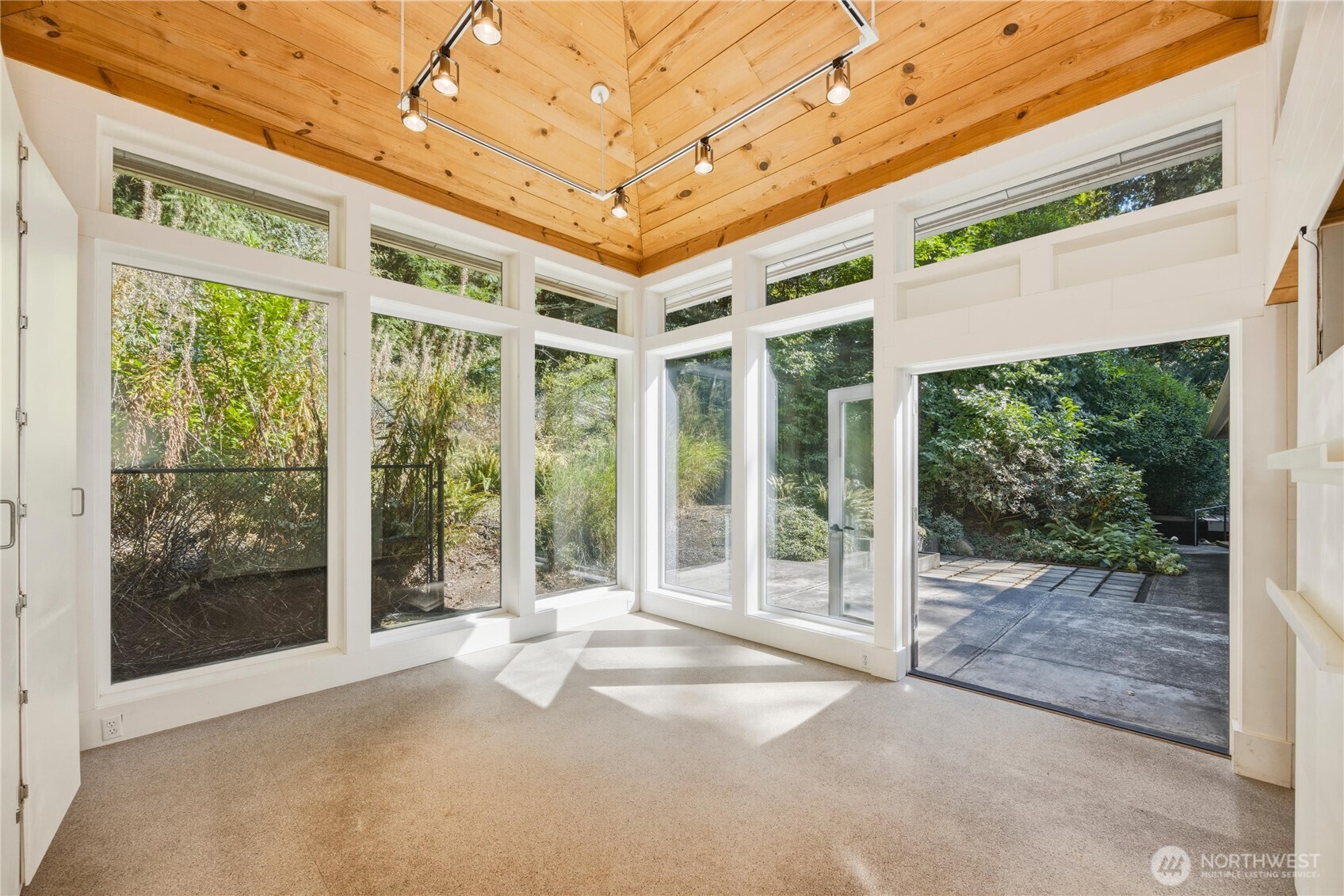 1801 38th Street Property Photo 11
