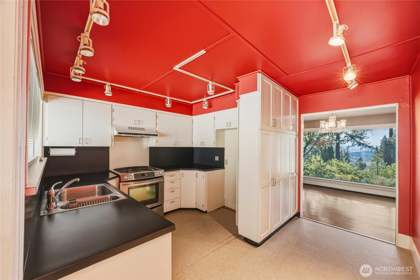 1801 38th Street Property Photo 12