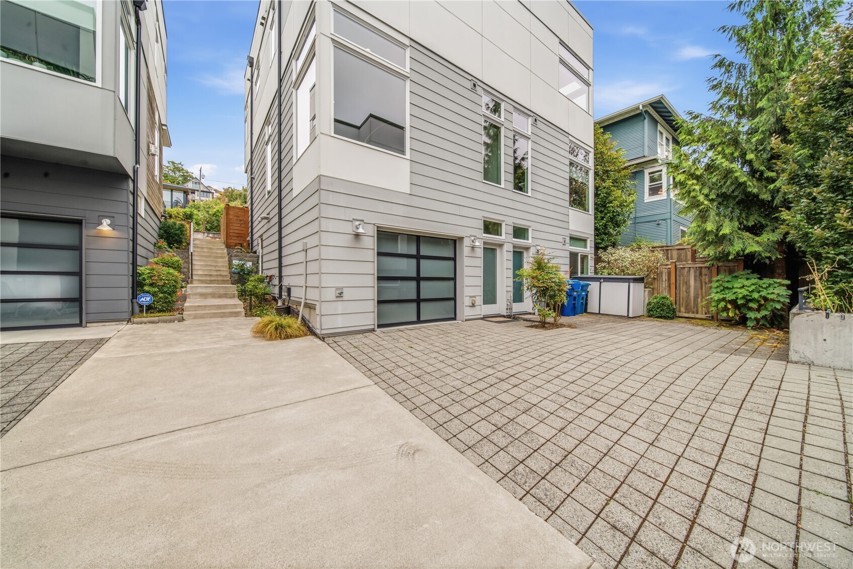 1921 8th Avenue Property Photo 3
