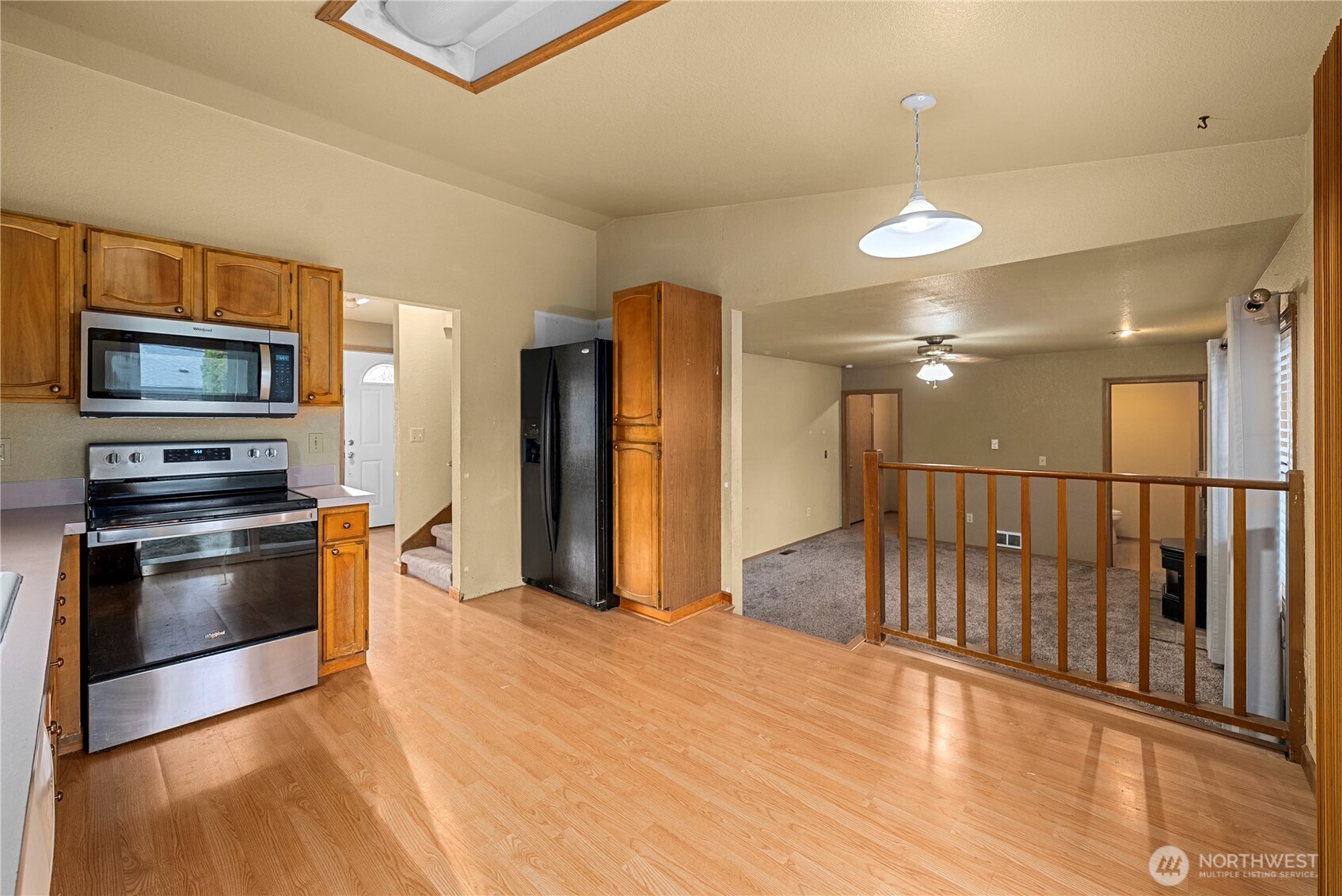 10129 C Street Property Photo 9