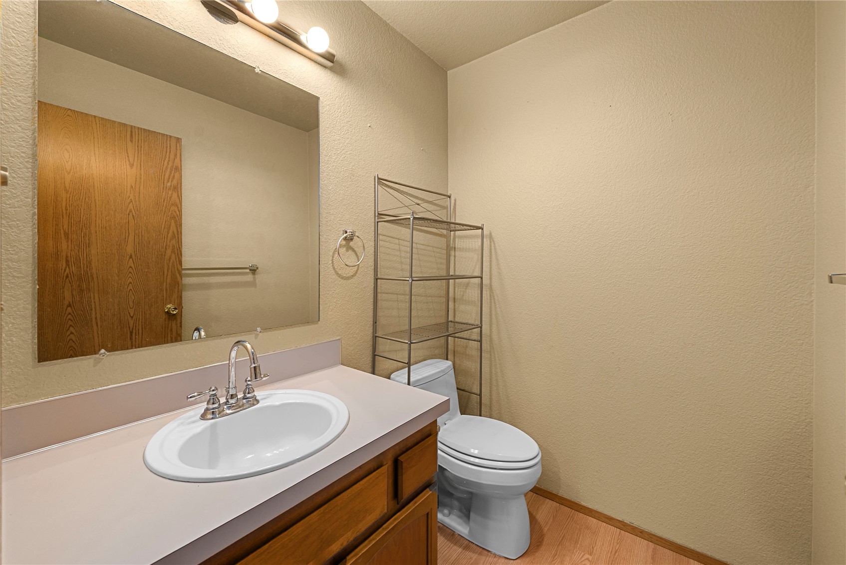 10129 C Street Property Photo 13