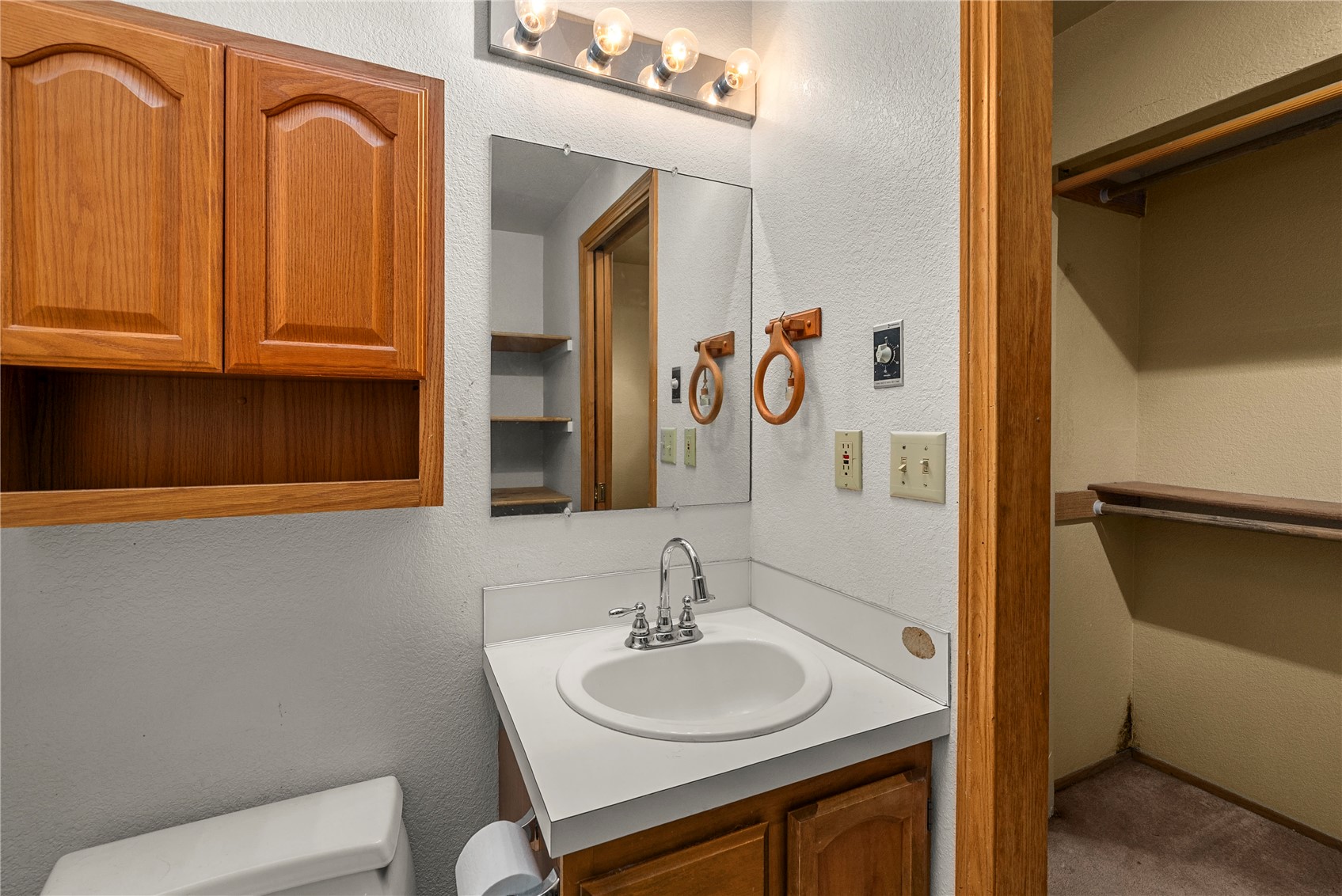 10129 C Street Property Photo 19