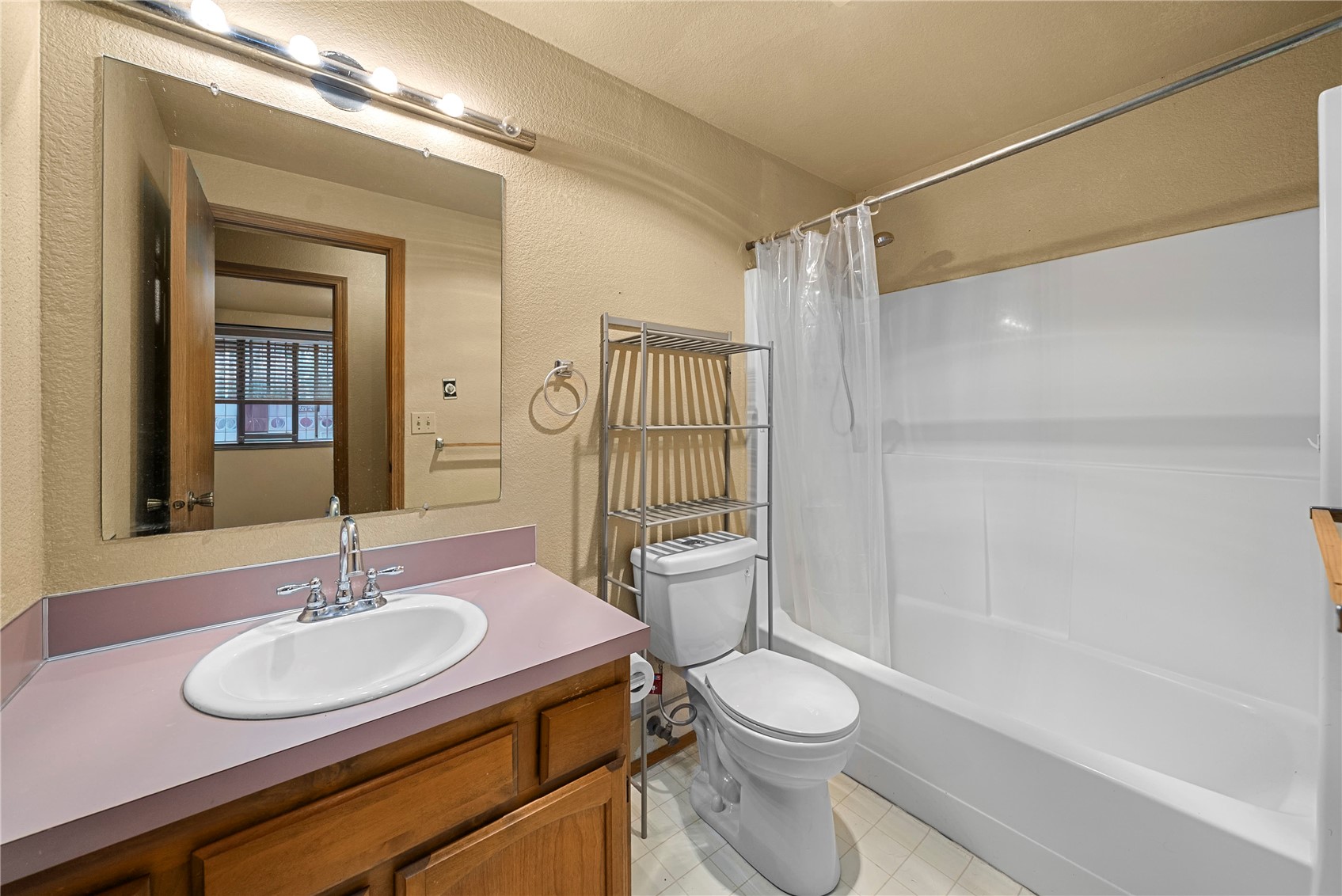 10129 C Street Property Photo 21