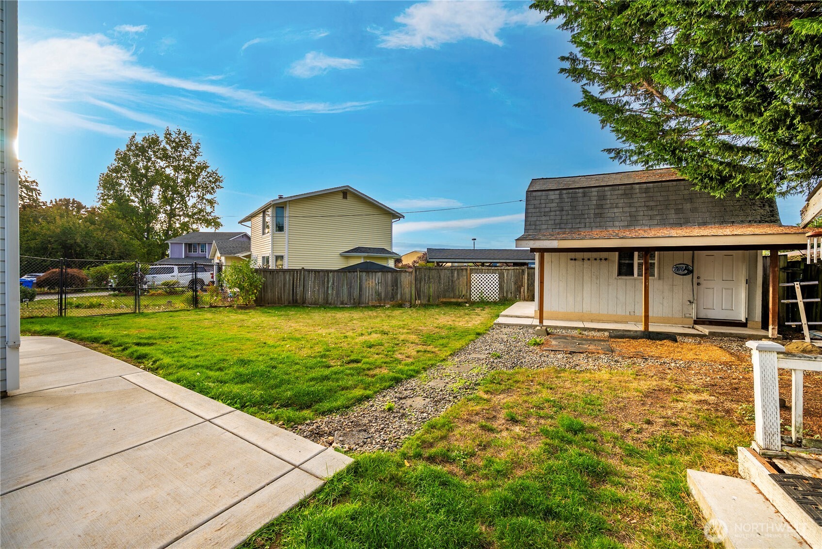 10129 C Street Property Photo 28