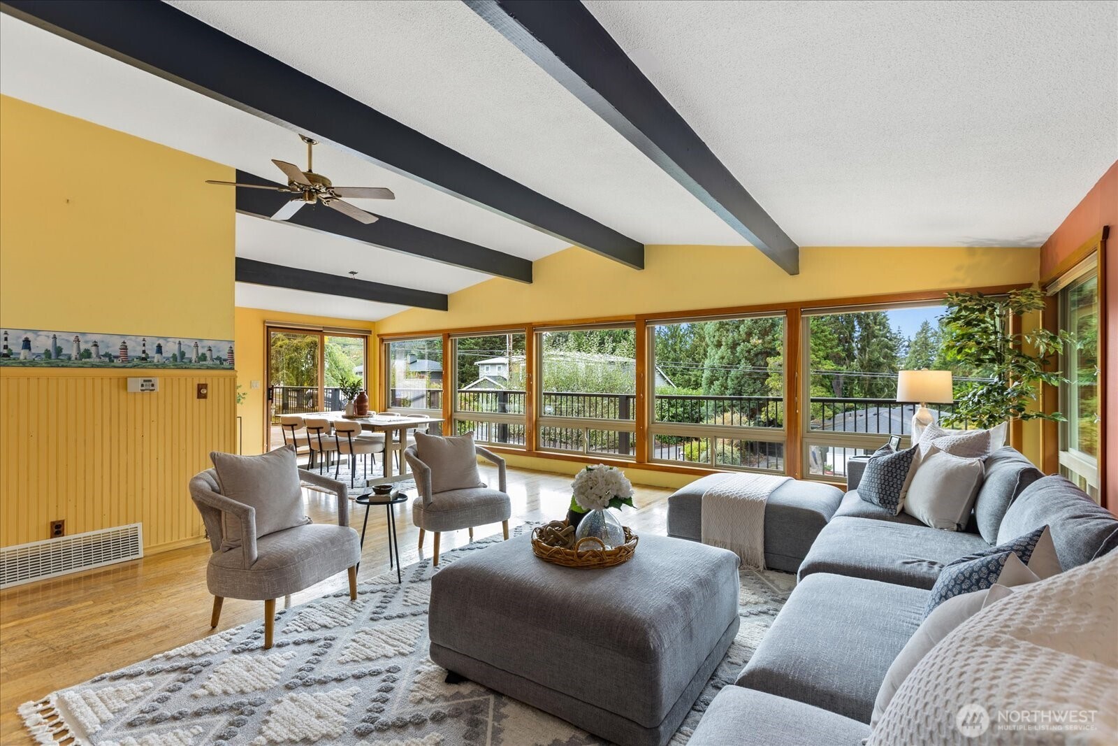 17207 76th Avenue Property Photo 5