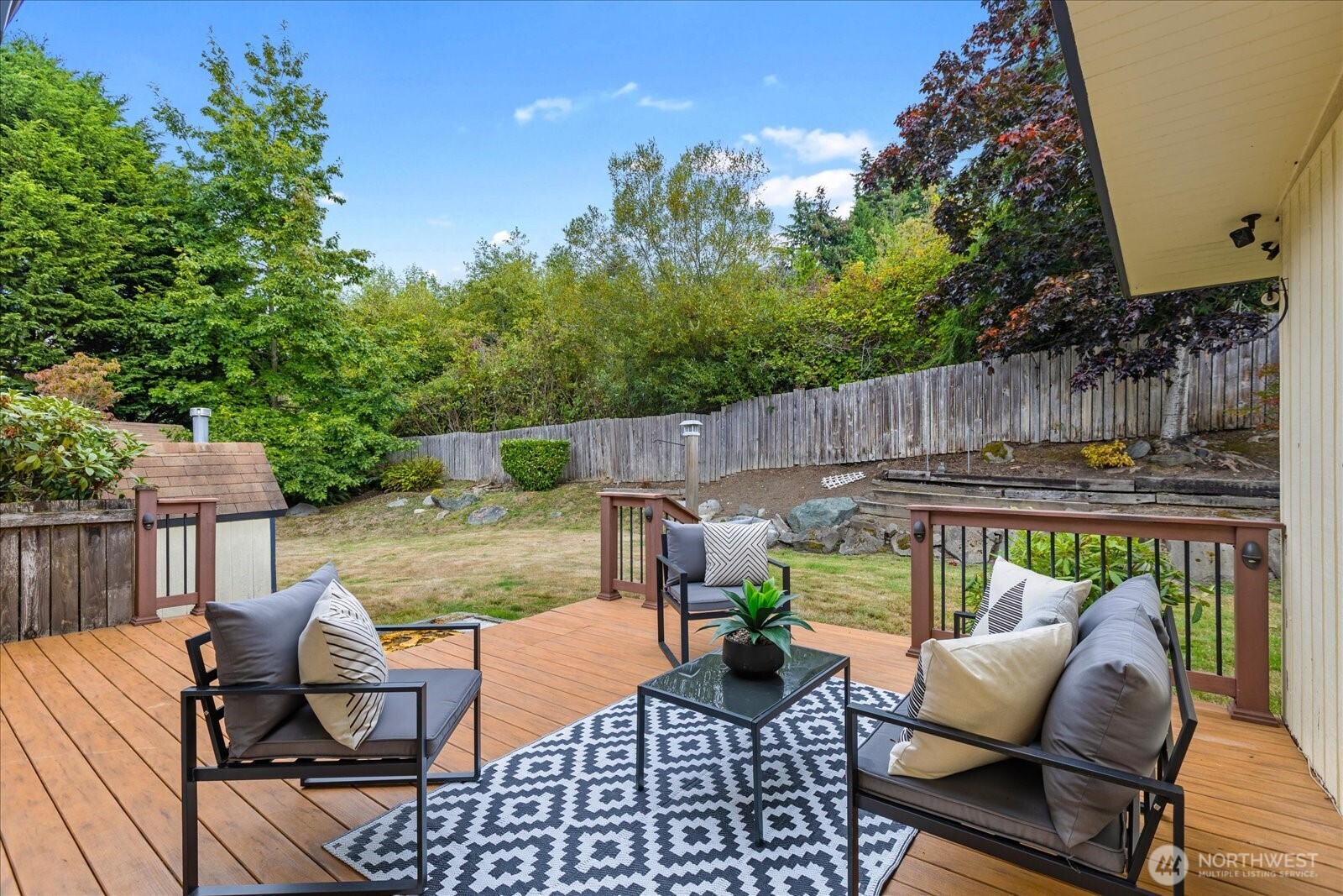 17207 76th Avenue Property Photo 31