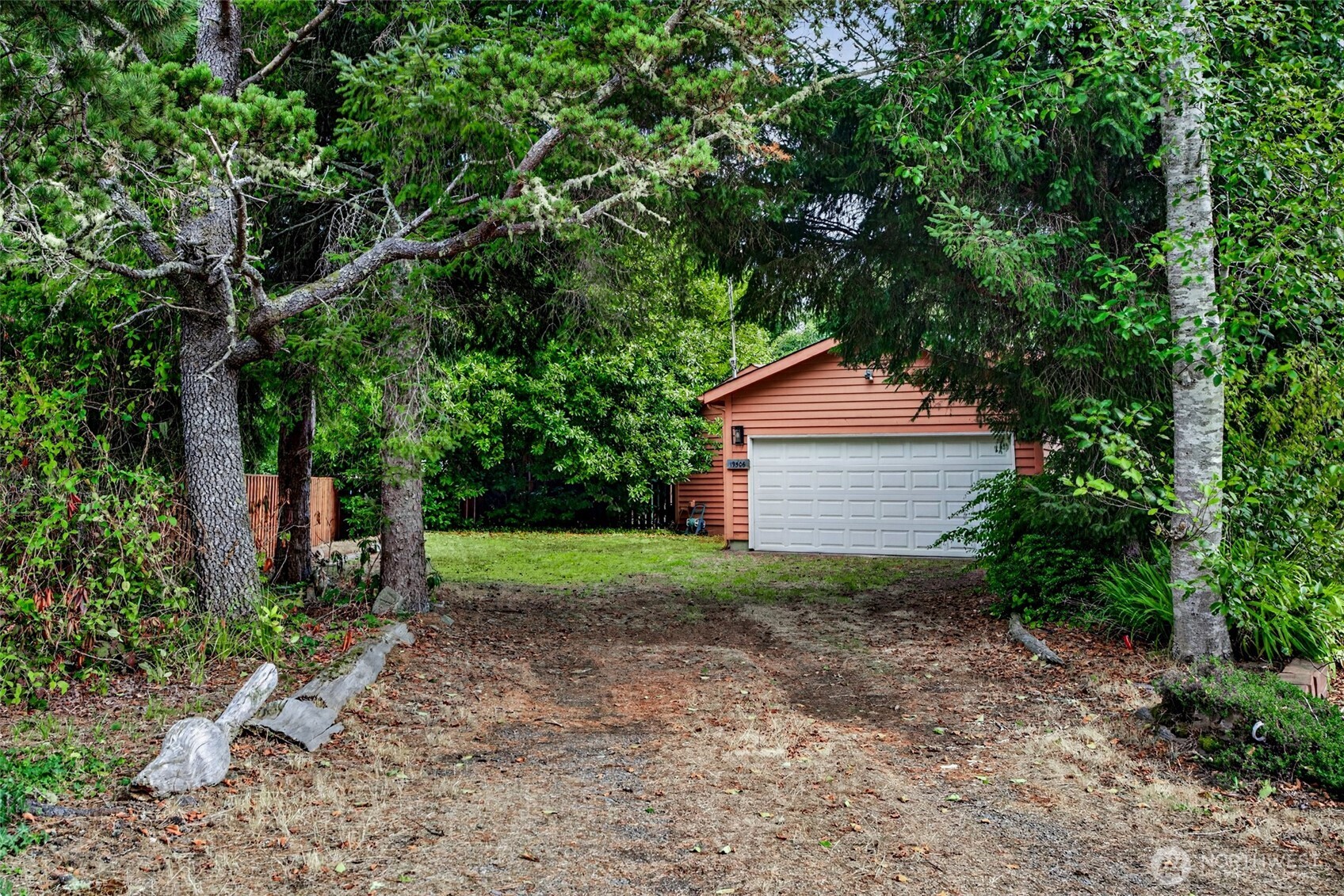 19506 U Place Property Photo 2