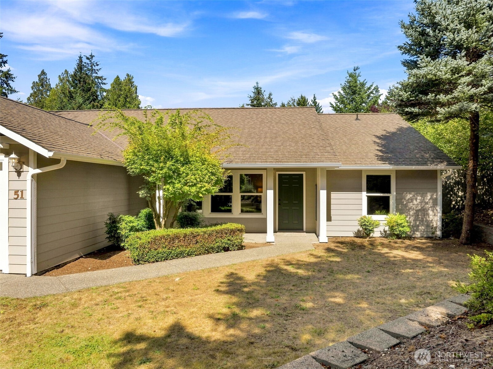 51 E North Bay Place Property Photo 2