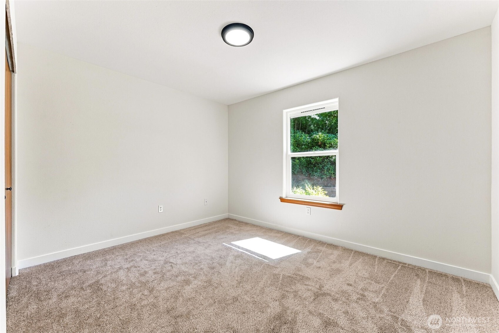 51 E North Bay Place Property Photo 25