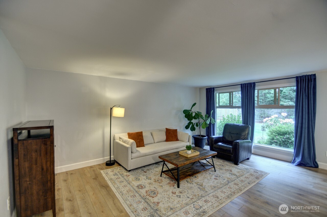 3423 Donnelly Drive Property Photo 4