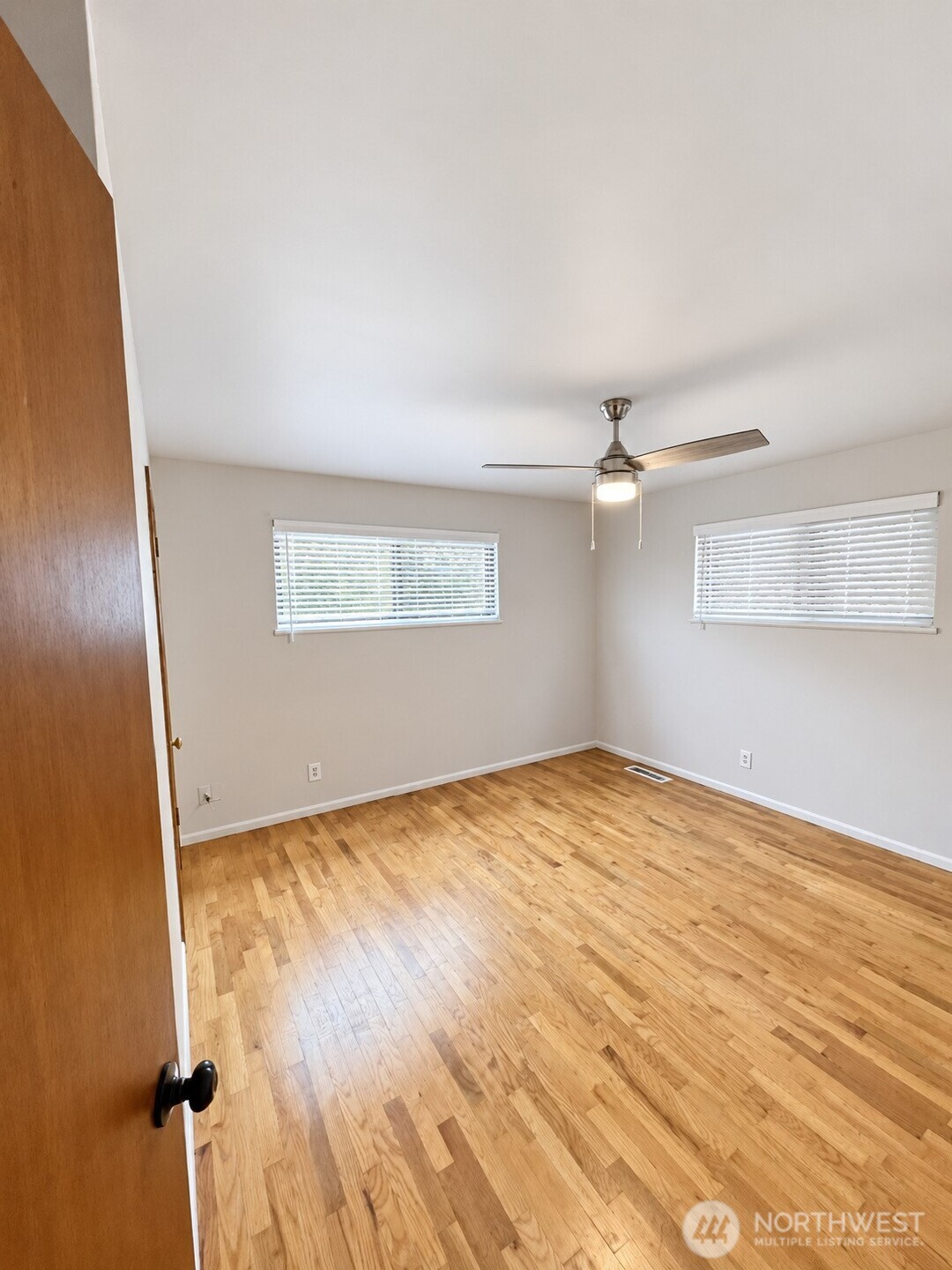 7546 24th Avenue Property Photo 5