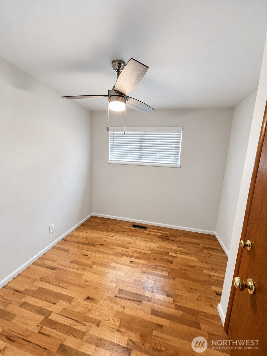 7546 24th Avenue Property Photo 6