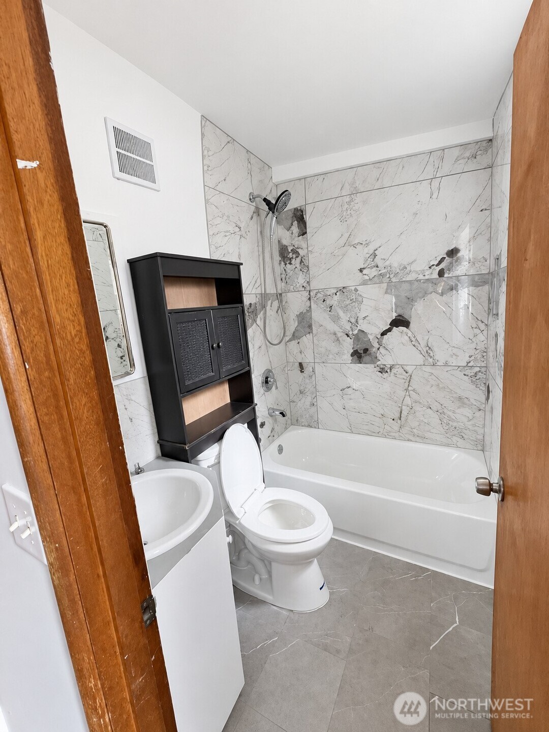 7546 24th Avenue Property Photo 8