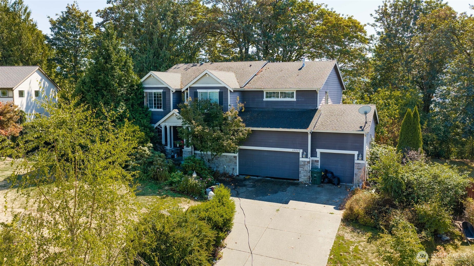 15207 229th Drive Property Photo 3