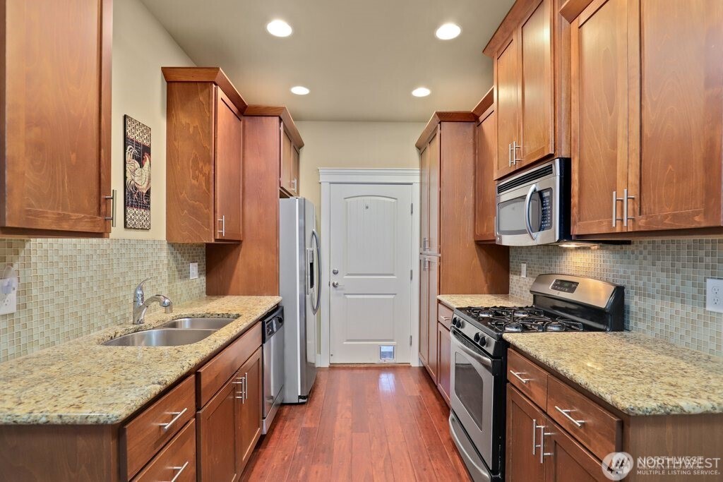 1437 Harvest Avenue Property Photo 9