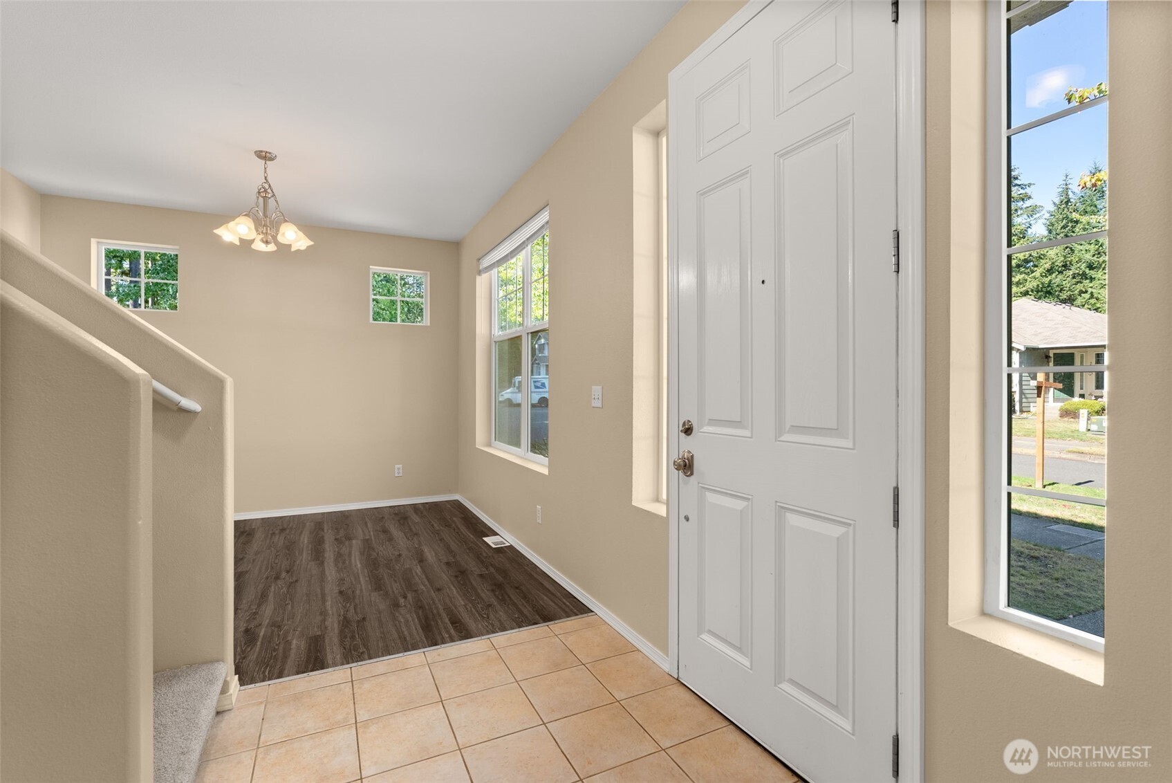 3805 Lanyard Drive Property Photo 6