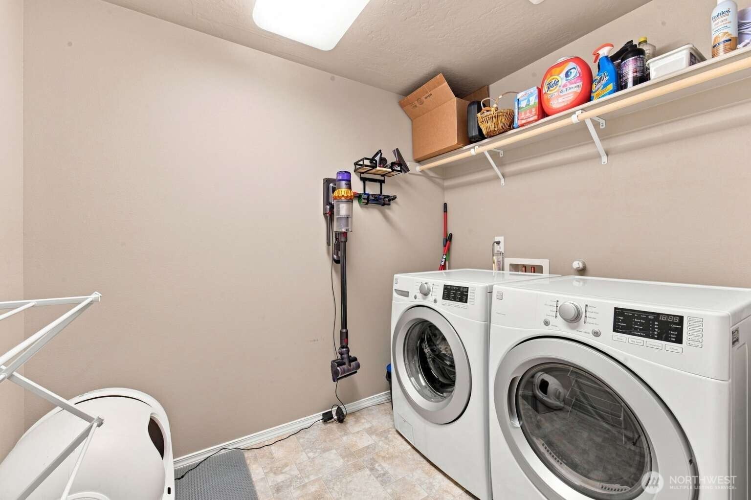 1170 Sw Virginia St Property Photo 25