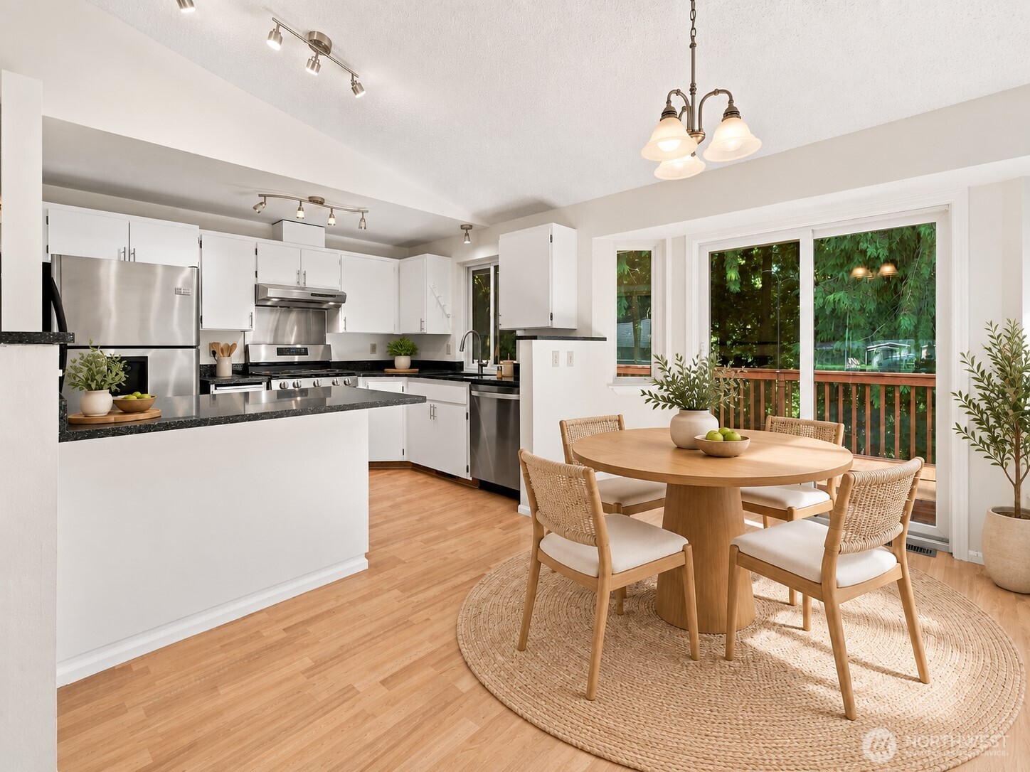 19005 60th Street Property Photo 5