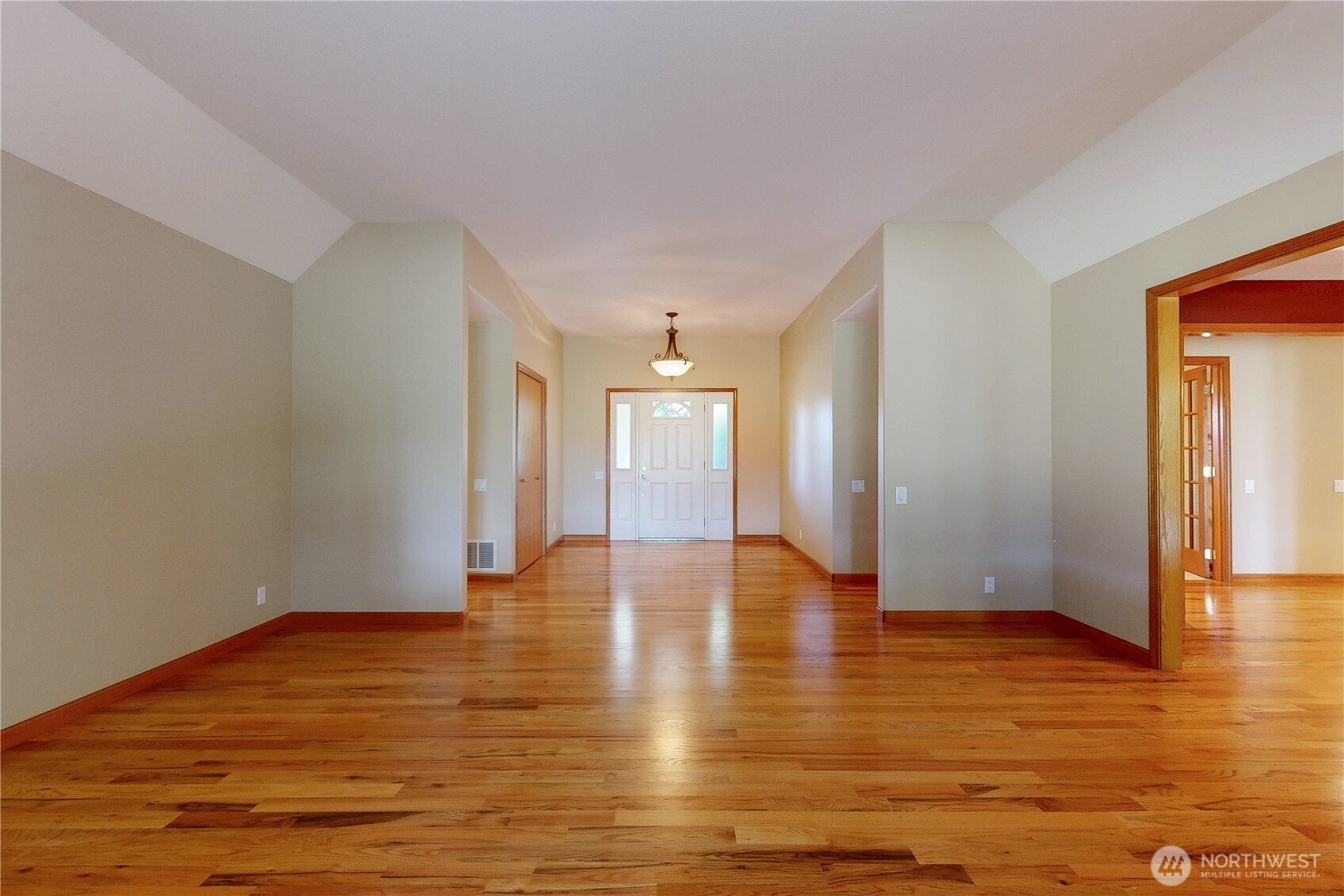 2460 Fairfield Drive Property Photo 14