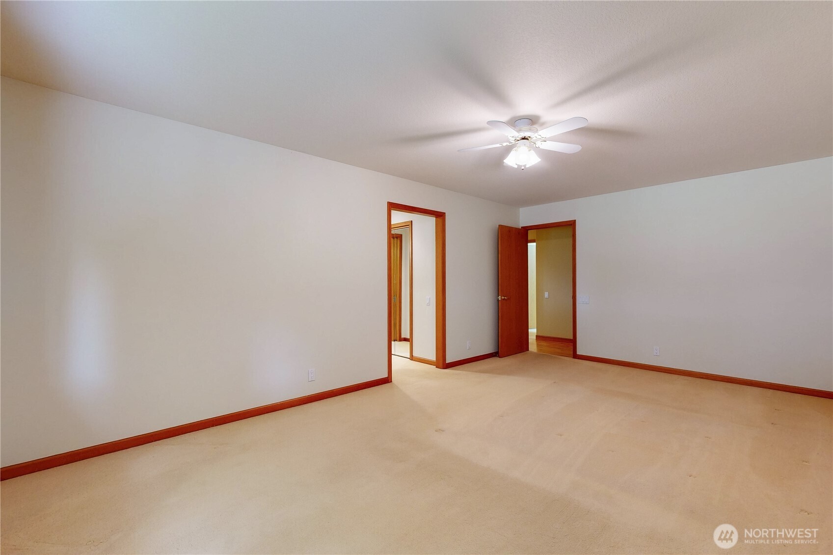 2460 Fairfield Drive Property Photo 17