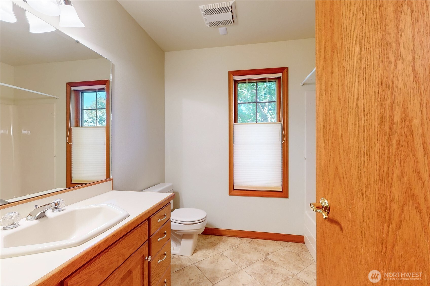 2460 Fairfield Drive Property Photo 21