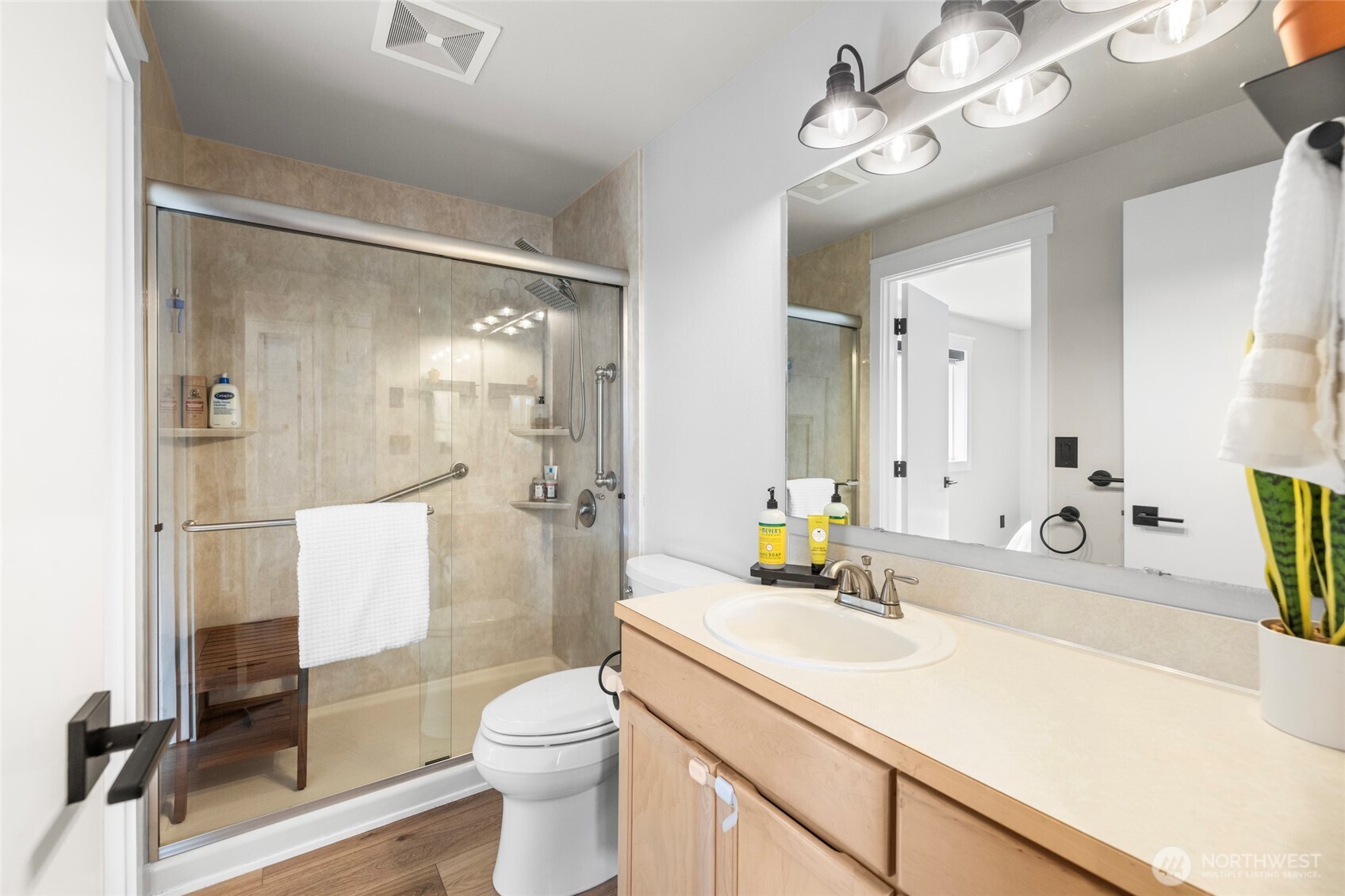 1424 Vecchio Court Property Photo 12