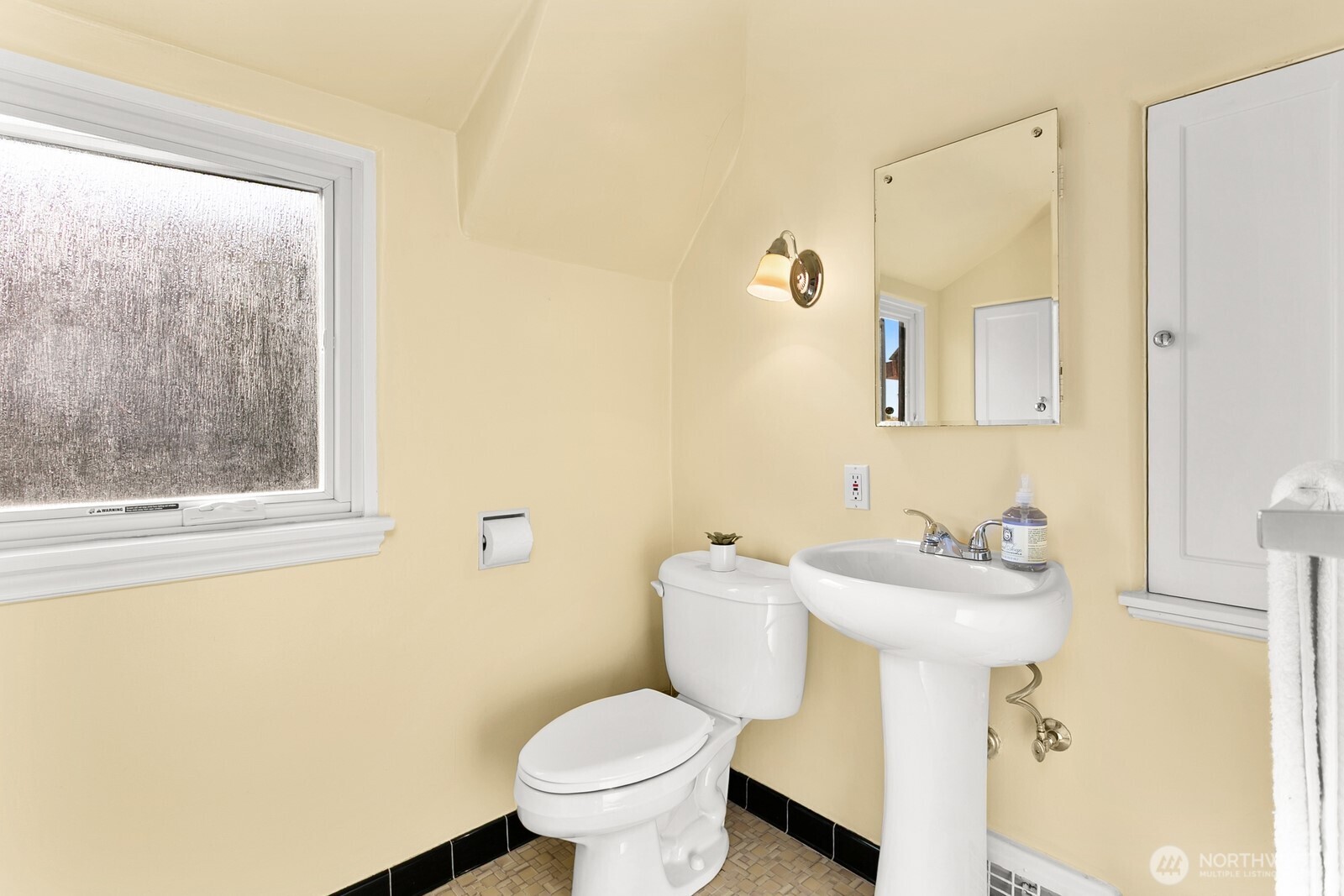 2472 Montavista Place Property Photo 21