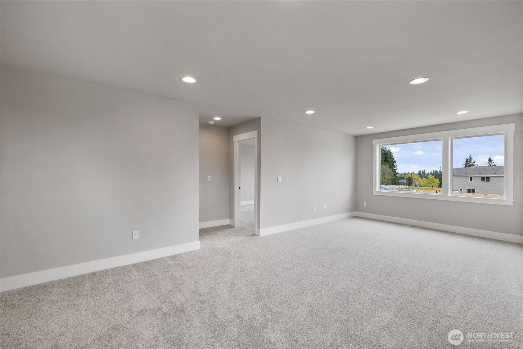 917 183rd Place Property Photo 8