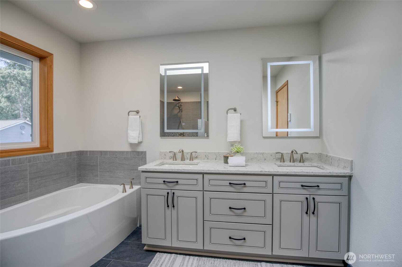 7139 Deerfield Park Drive Property Photo 28