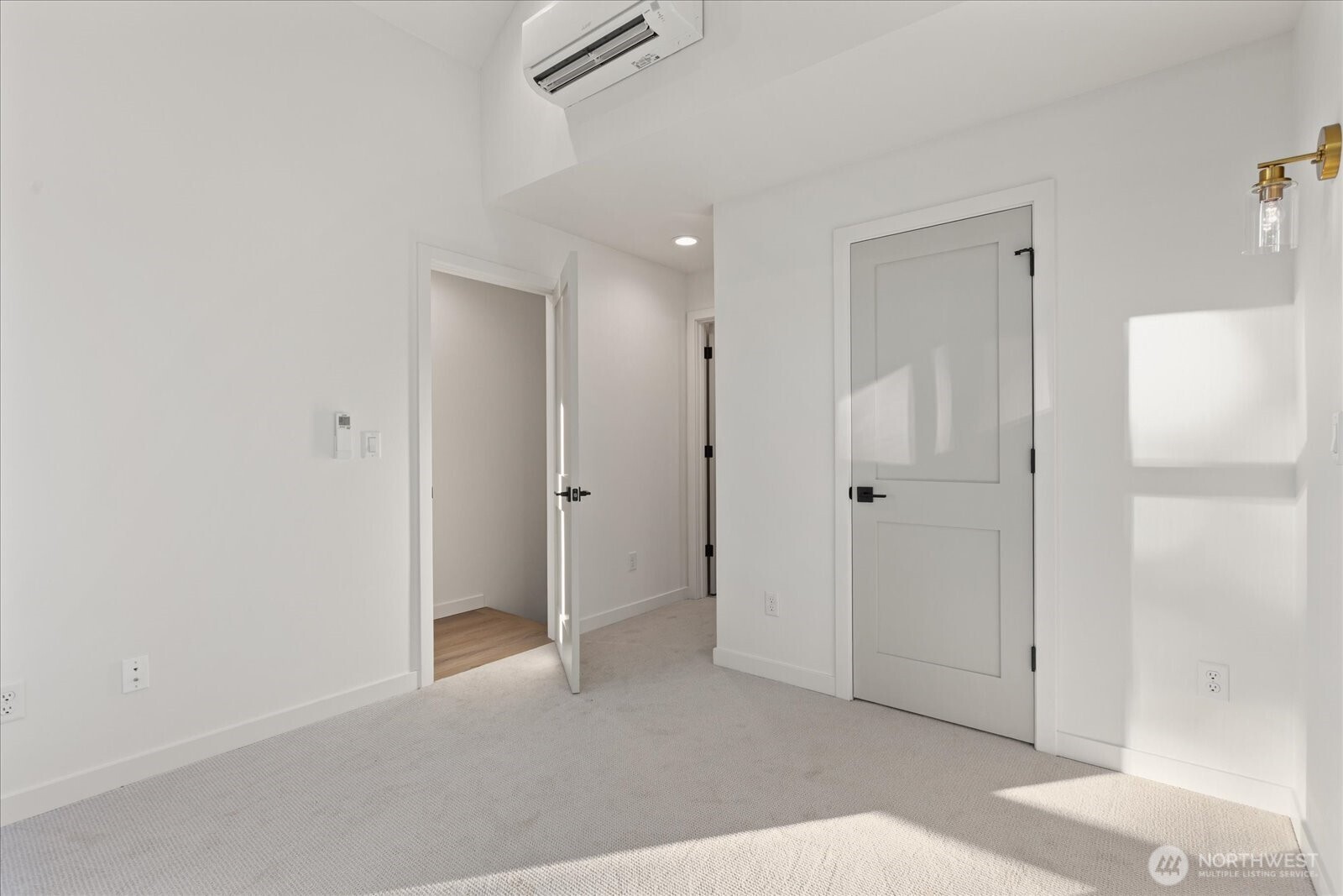 10748 Interlake Avenue Property Photo 14