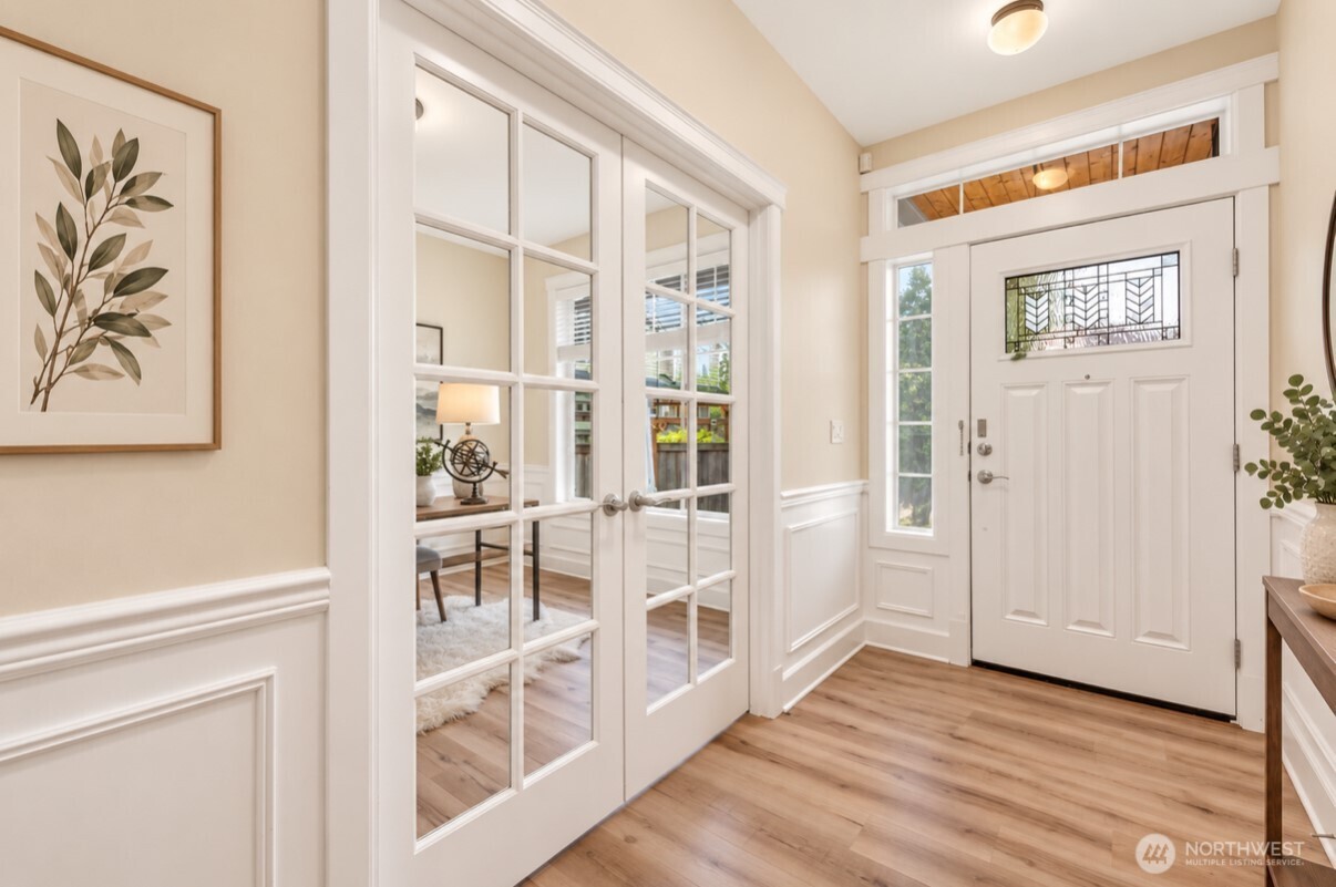 22707 72nd Place Property Photo 2