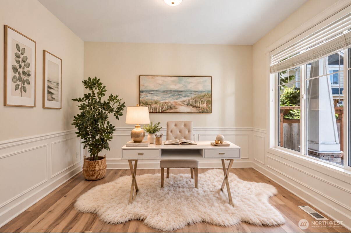 22707 72nd Place Property Photo 3