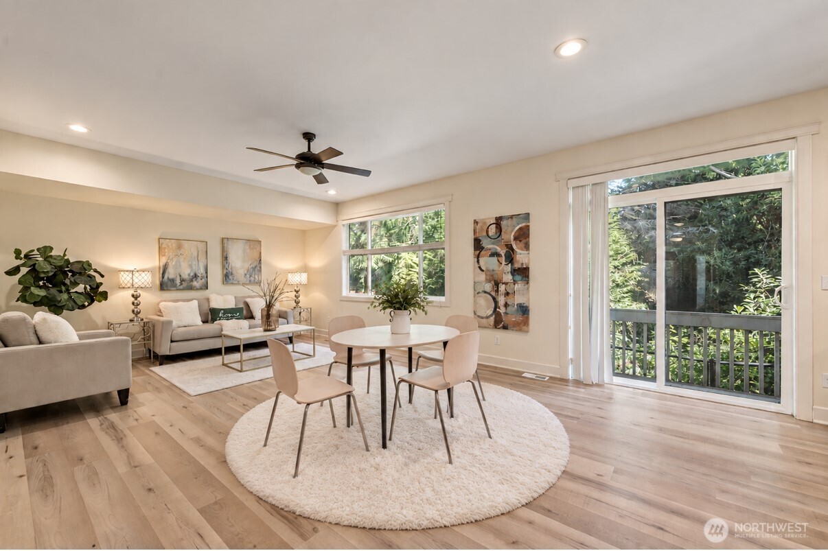 22707 72nd Place Property Photo 10
