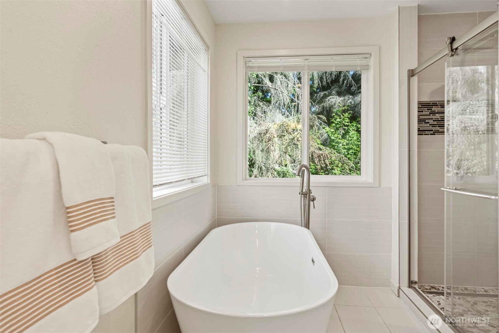 22707 72nd Place Property Photo 14