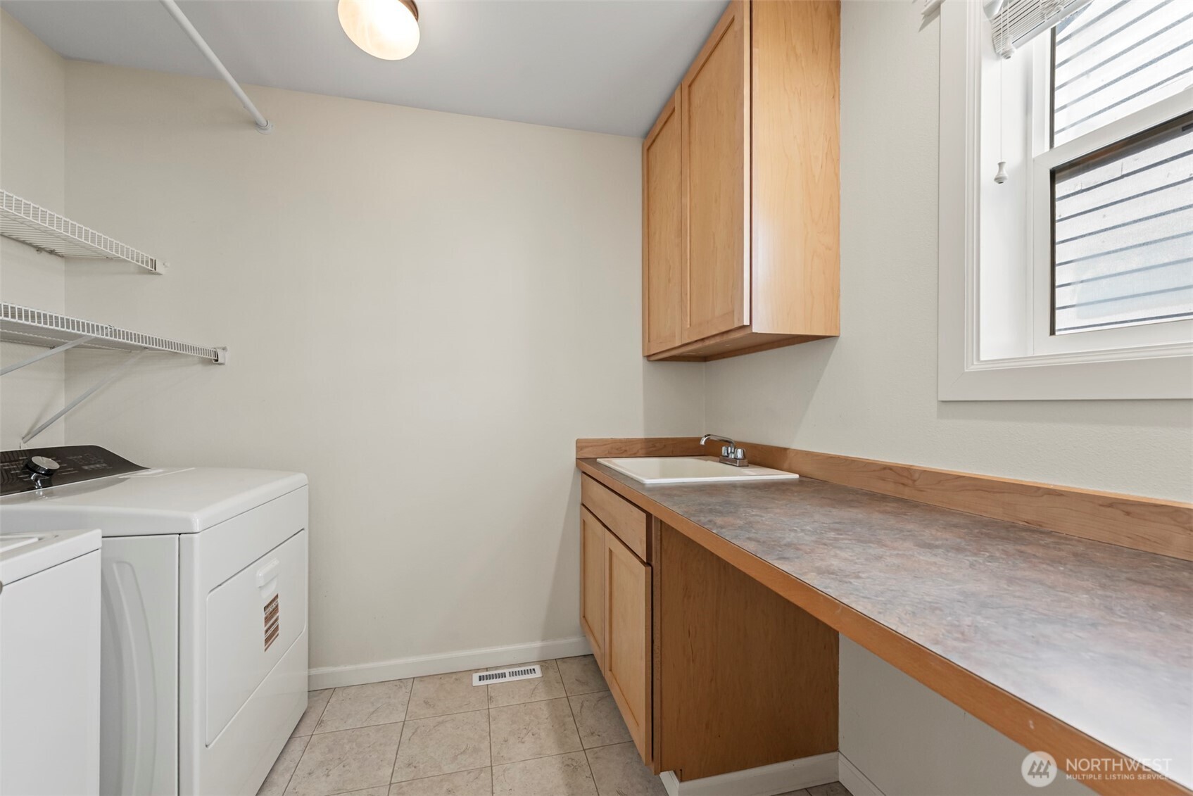 22707 72nd Place Property Photo 20