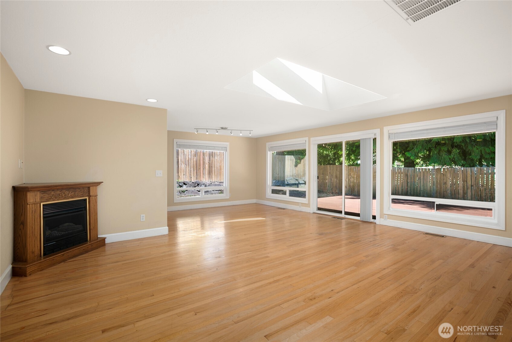1012 179th Place Property Photo 10