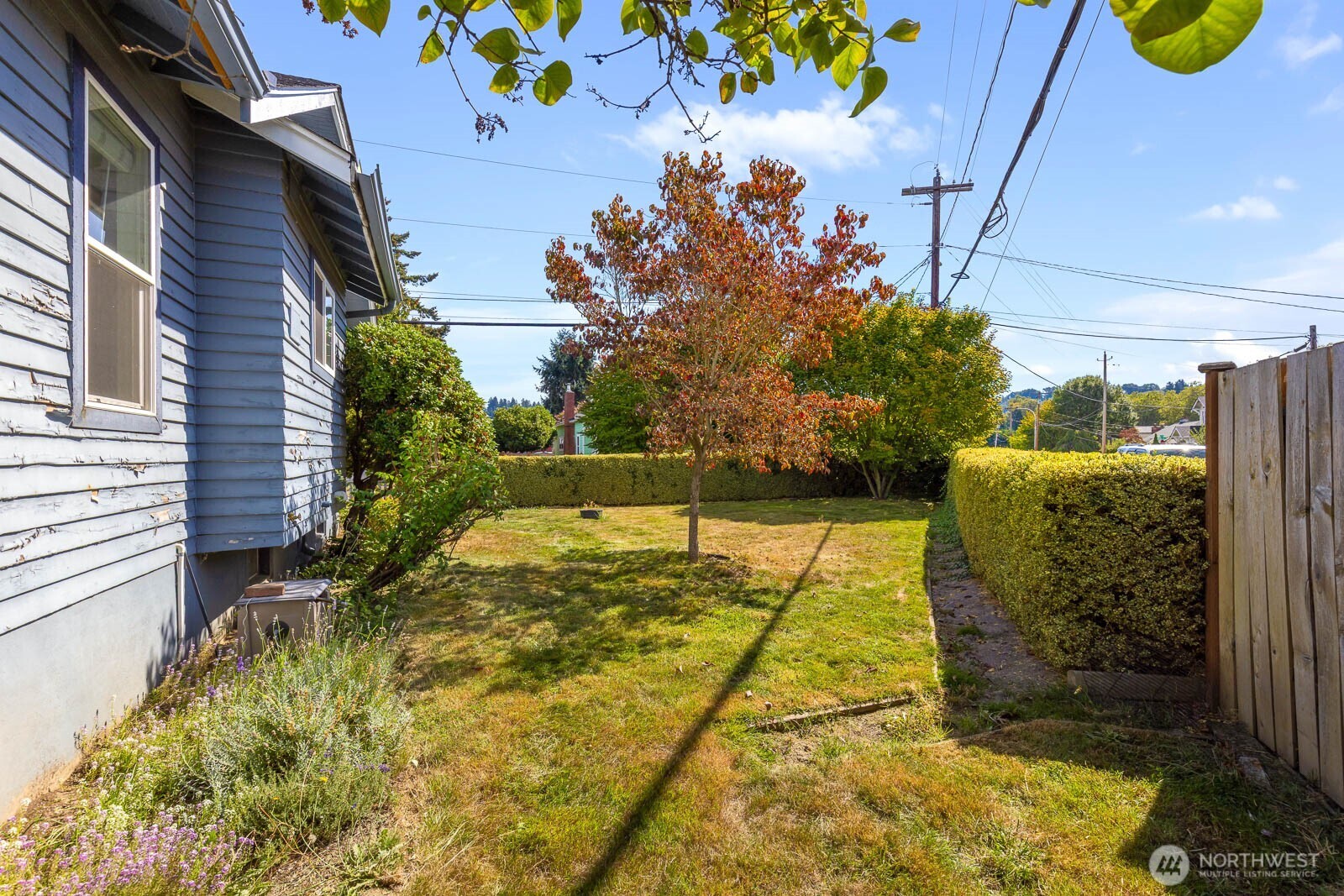 105 Wells Ave N Property Photo 21