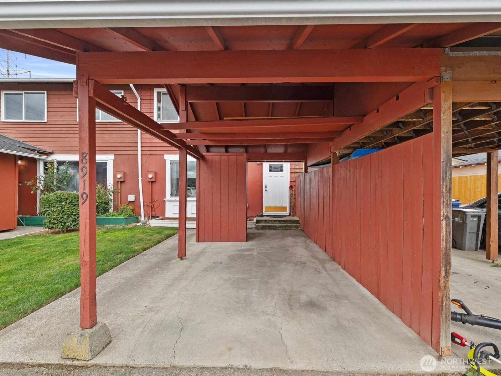 8919 11th Street Property Photo 35