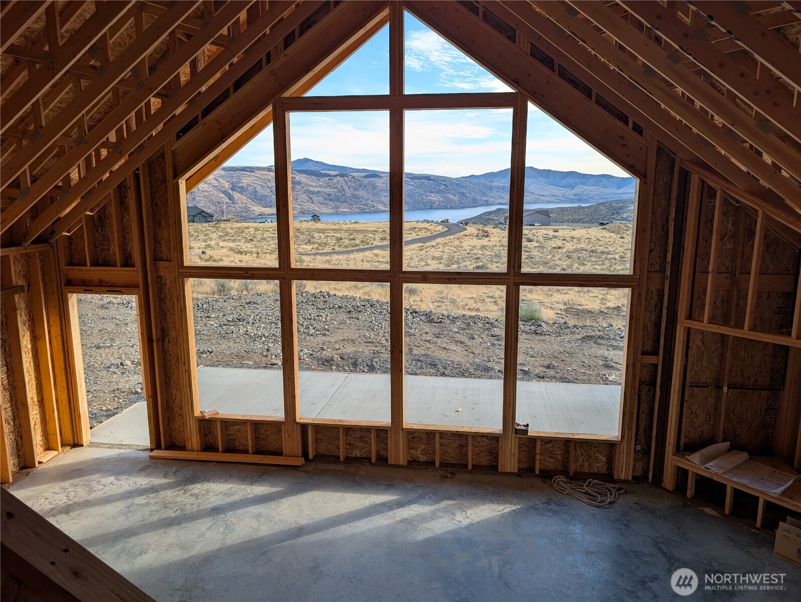 1675 Outer Range Drive Property Photo 19