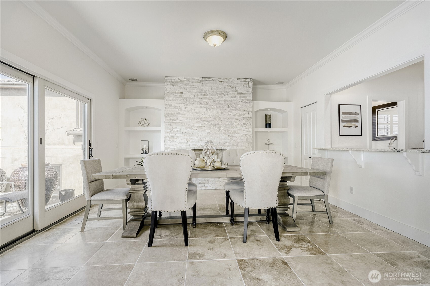 16035 Inglewood Road Property Photo 6
