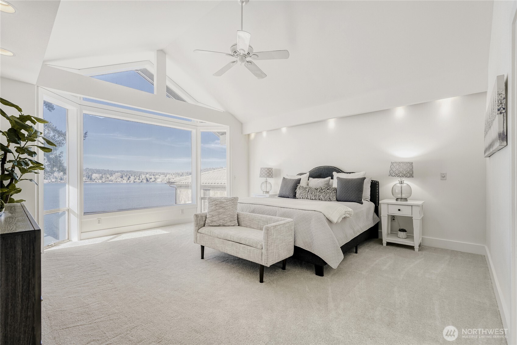 16035 Inglewood Road Property Photo 16