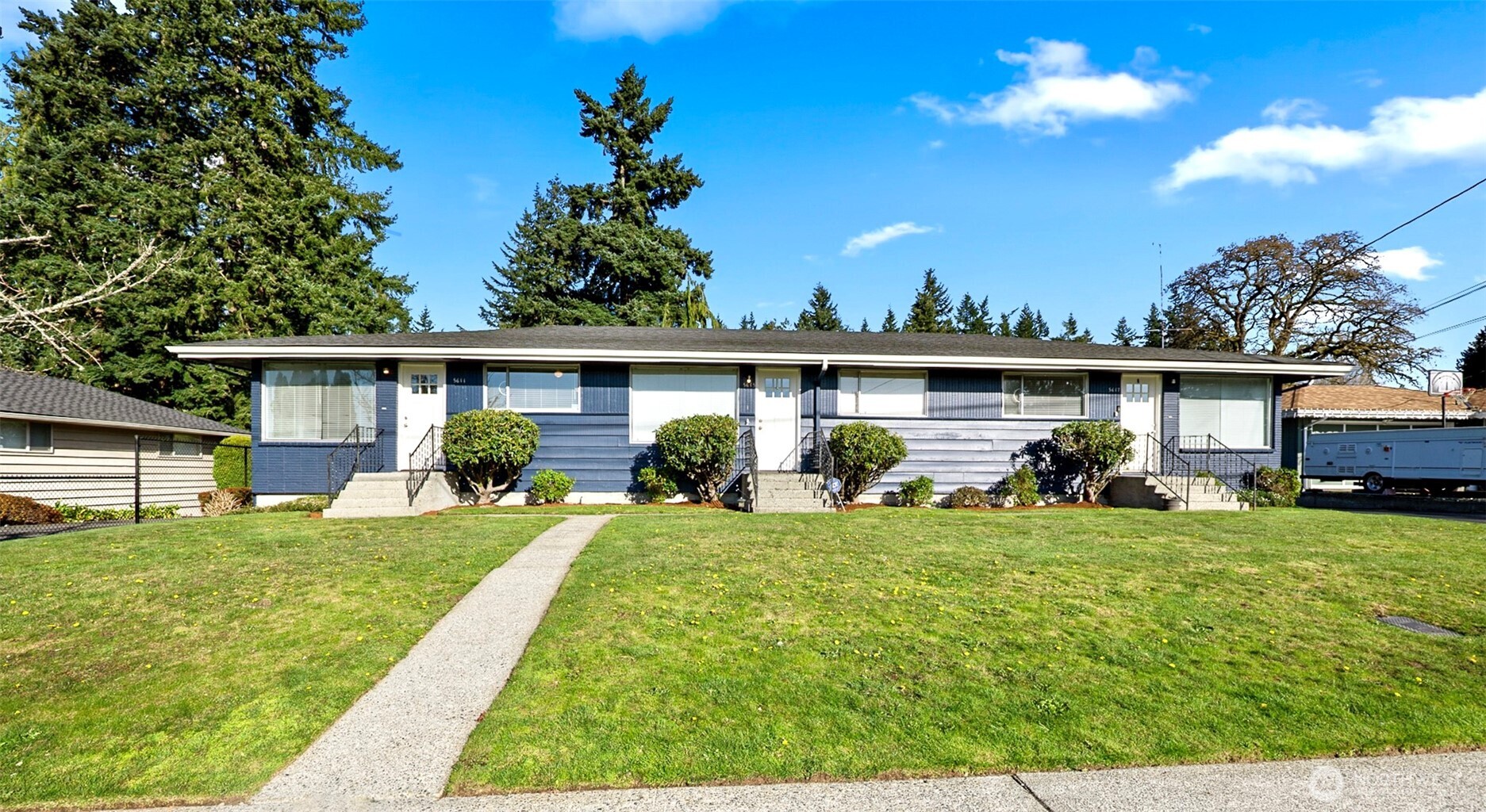 5615 Beverly Ln Property Photo 1