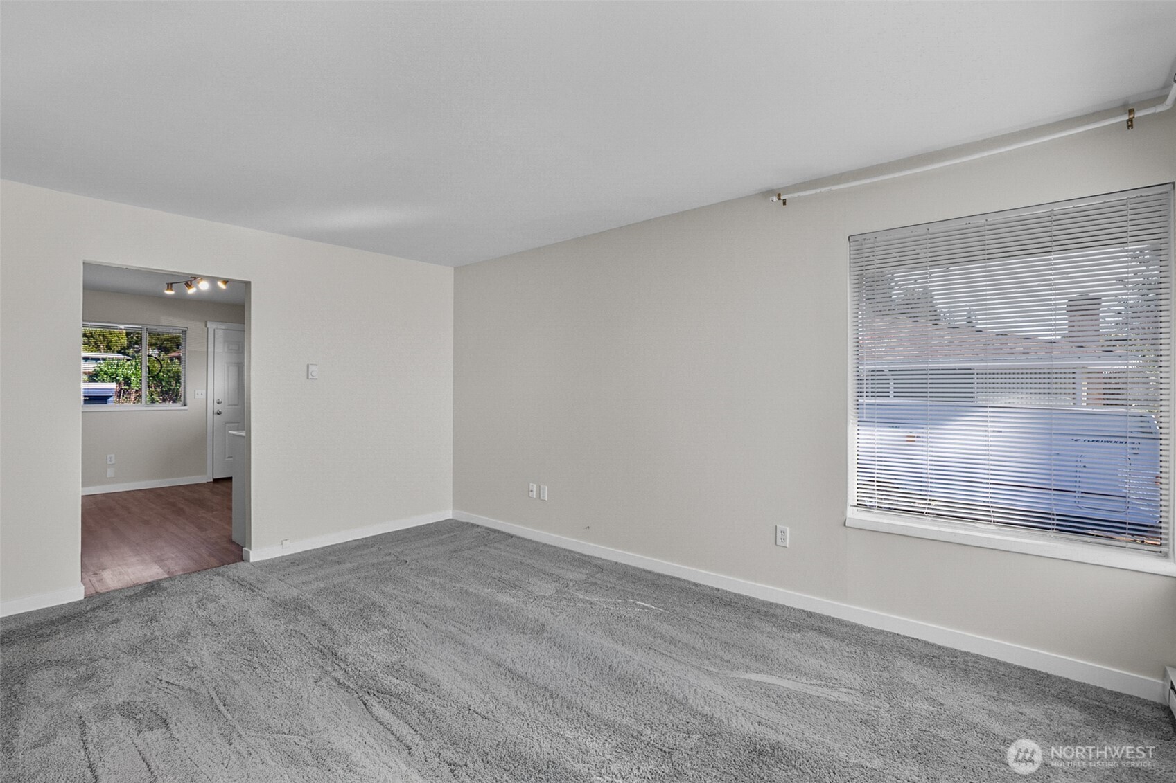 5615 Beverly Ln Property Photo 15