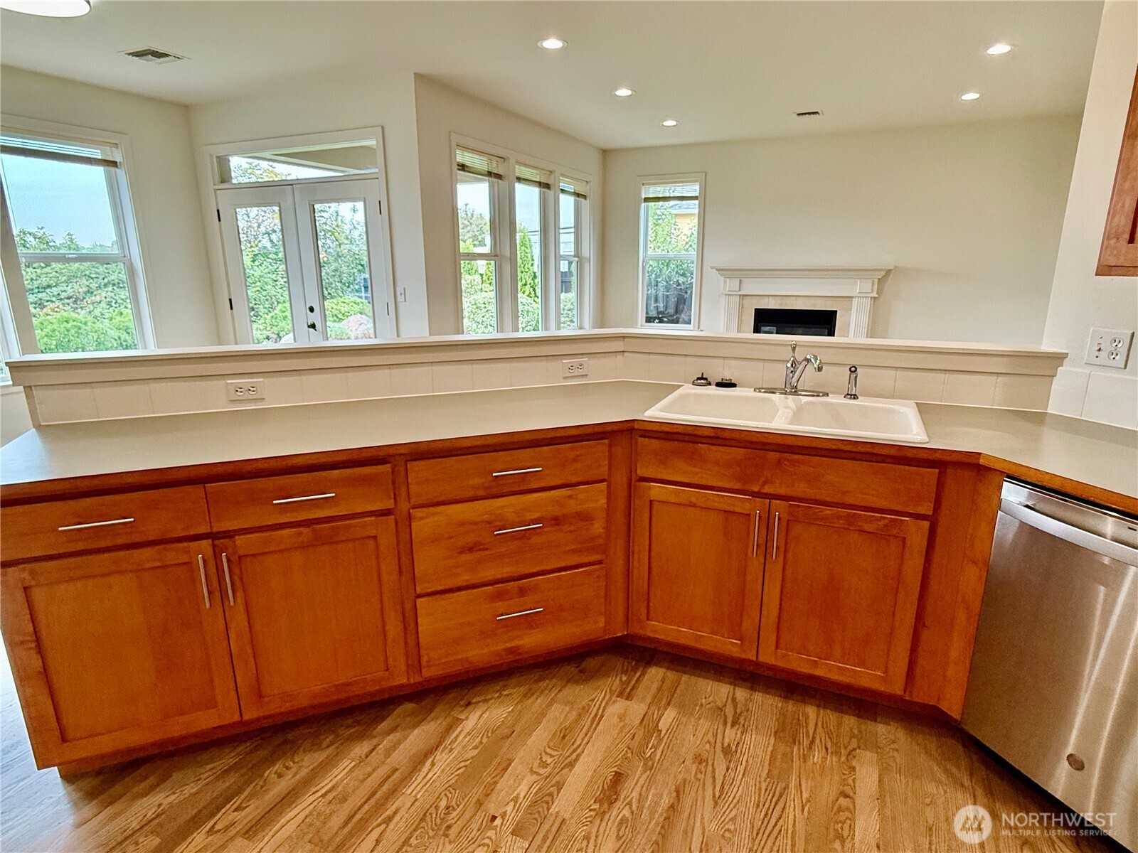 1023 Se Sentry Drive Property Photo 4